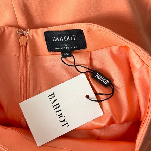 NWT REVOLVE BARDOT 90s Creamsicle Crepe High Waist Side Slit Pencil Mini Skirt 2 - Picture 7 of 8